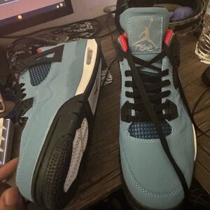 travis scott jordan 4